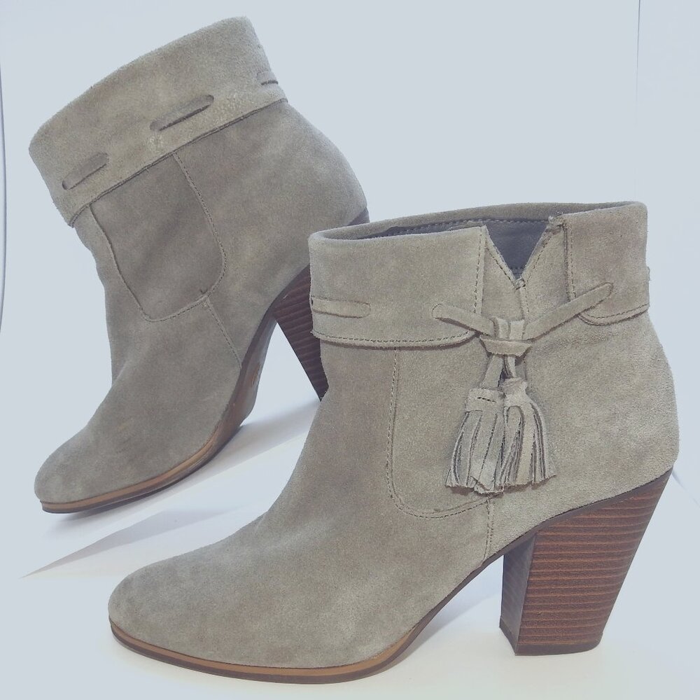 Plume Gray Leather Heeled Booties Sz 9